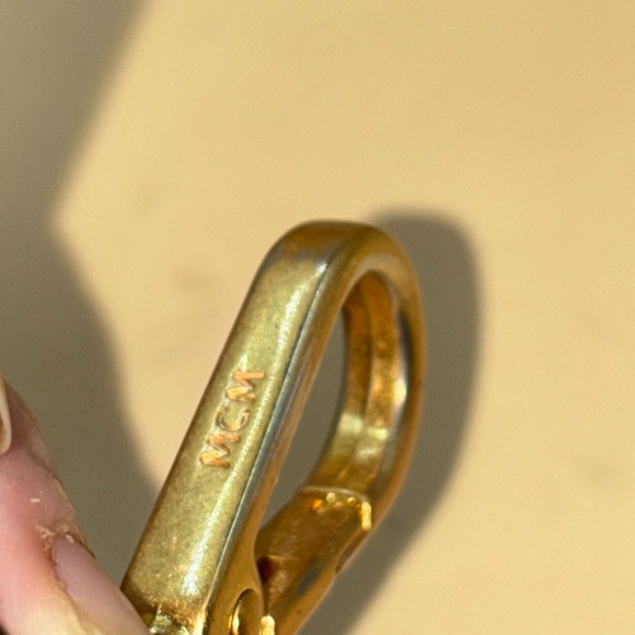 Dark gray/grey mcm Milla is bag strap leather - Picture 4 of 5